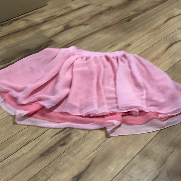 Gap kids pink frilly skirt (s 6-7) - Picture 1 of 5